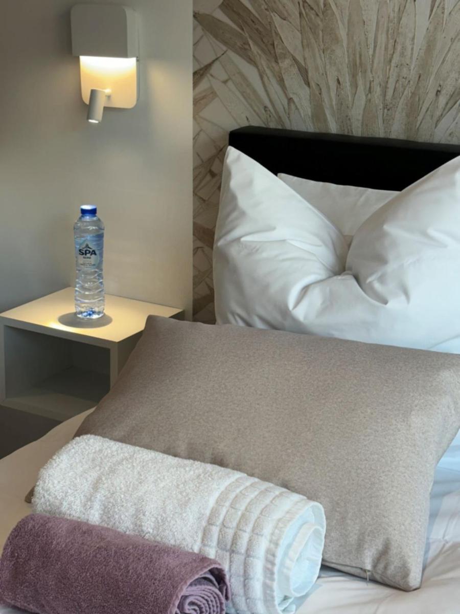 Studio De L'Avenue Спа Екстериор снимка