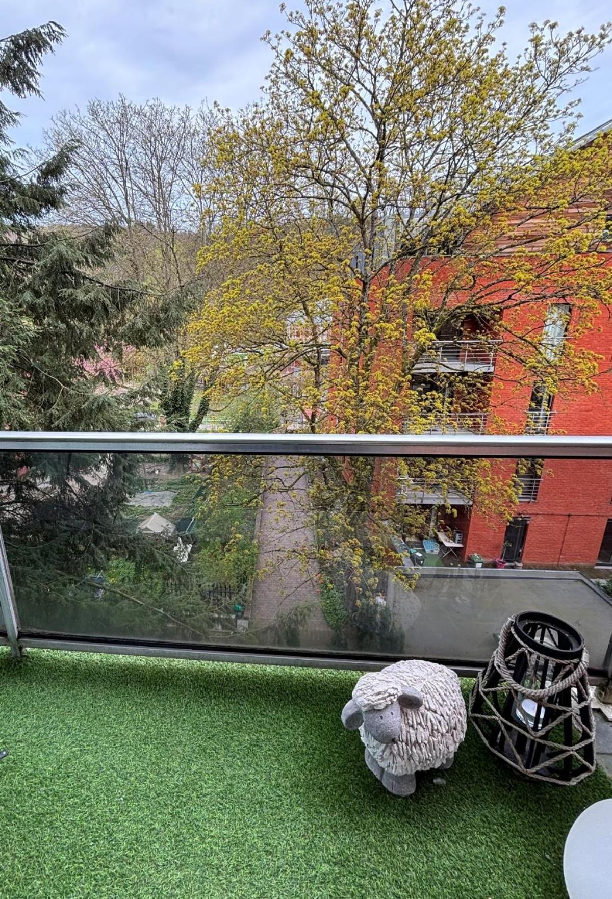 Studio De L'Avenue Спа Екстериор снимка