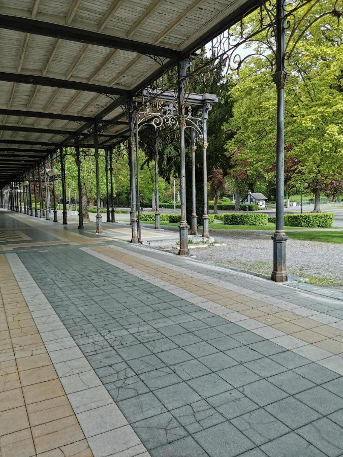 Studio De L'Avenue Спа Екстериор снимка